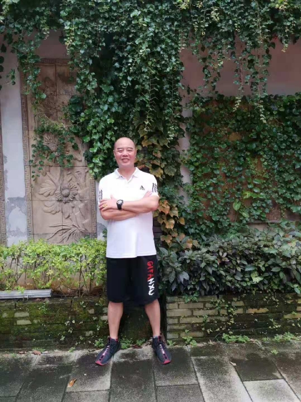 李国伟的第五张照片--石狮认干亲服务网